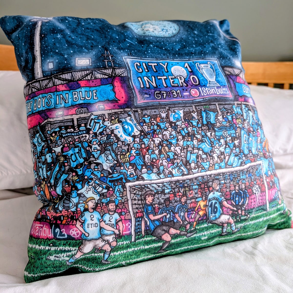 Rodri Istanbul Goal Velvet Cushion