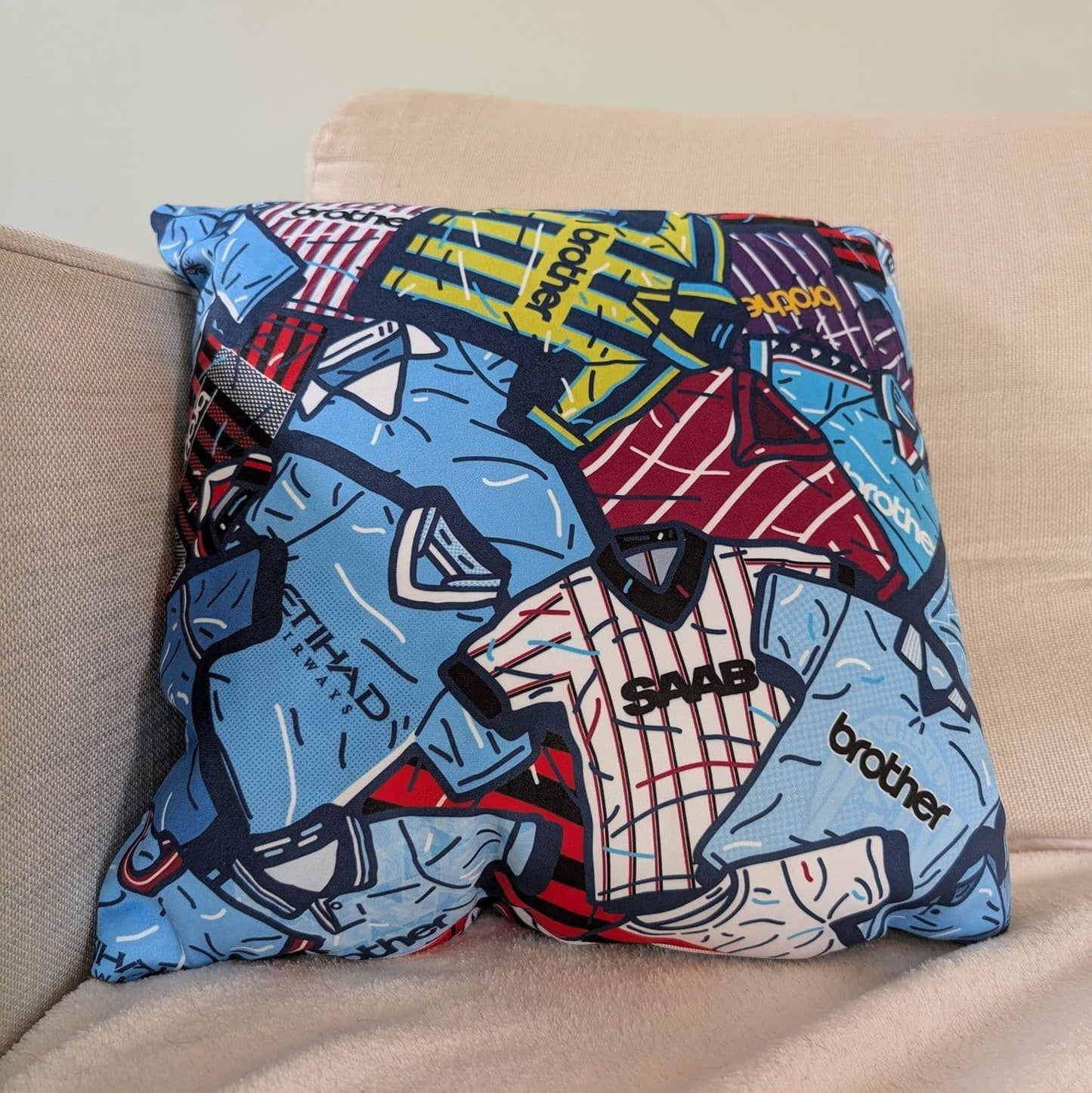 Legendary Kits Velvet Cushion